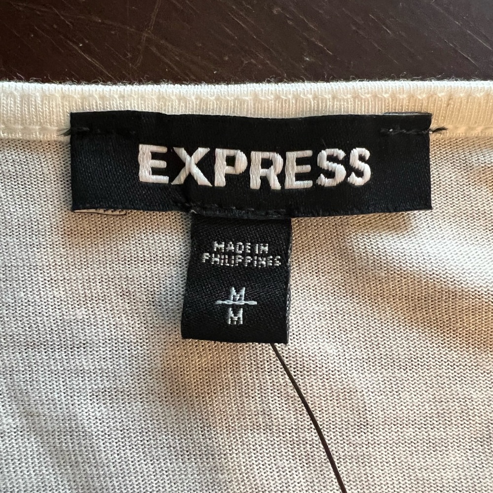 Express Top - Picture 3 of 4